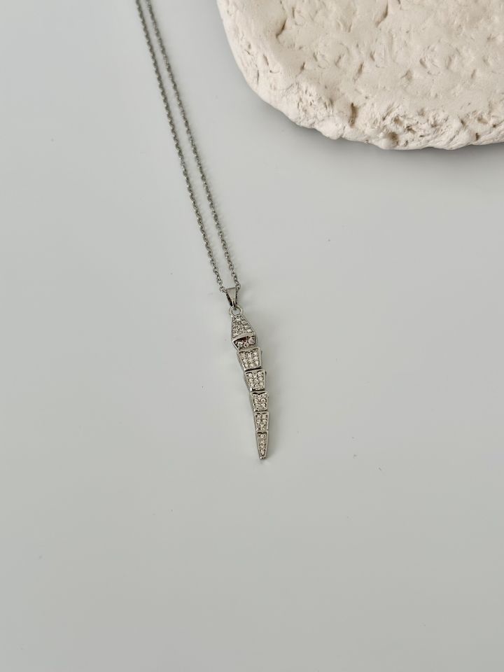 Yılan Model Zirkon Taş Detaylı Çelik Kolye