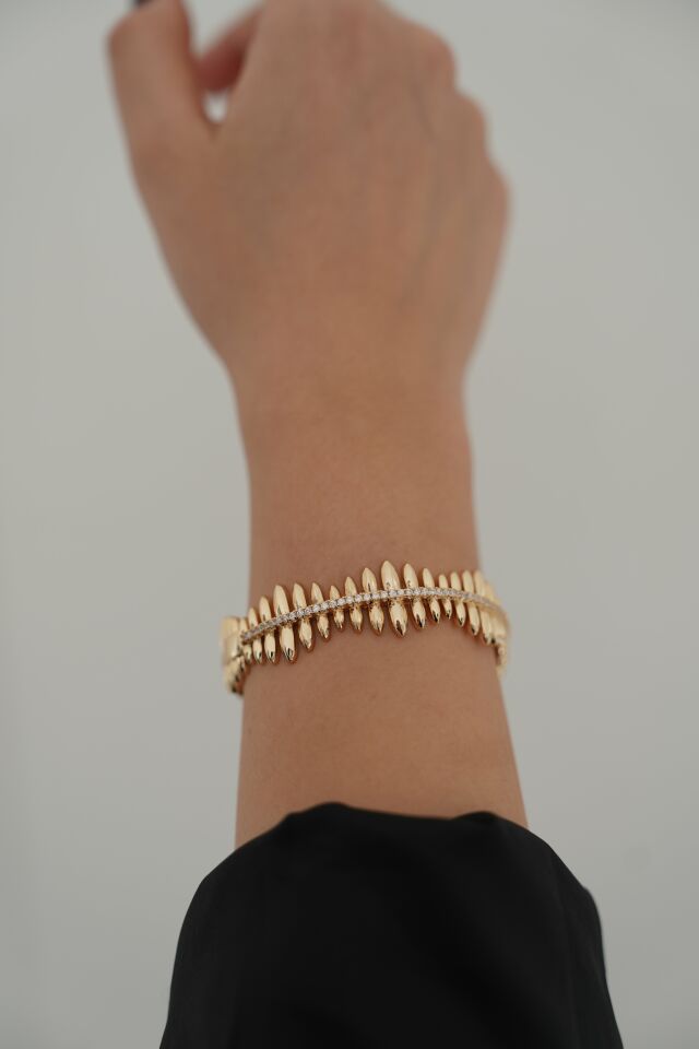 Zirkon Taş Detaylı Gold Bileklik