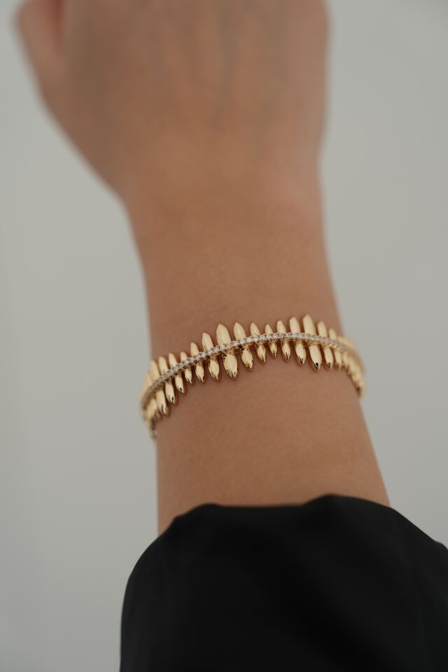 Zirkon Taş Detaylı Gold Bileklik
