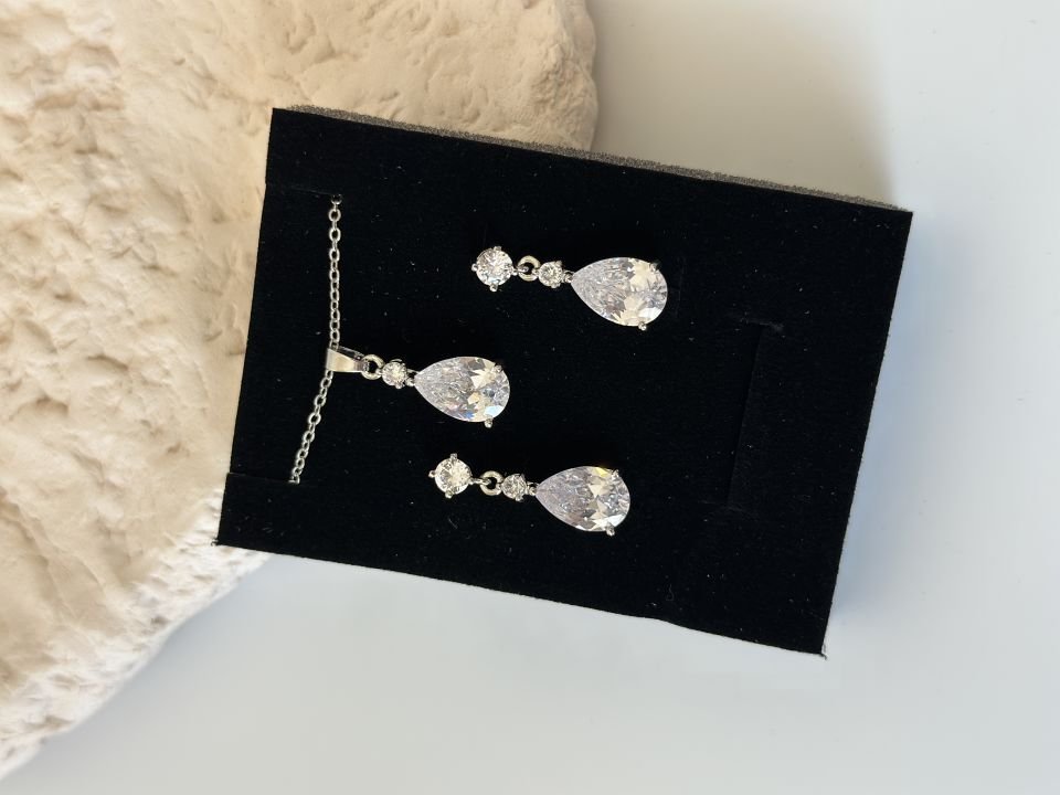 Zirkon Taş Detaylı Vip Set
