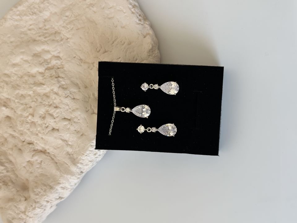 Zirkon Taş Detaylı Vip Set