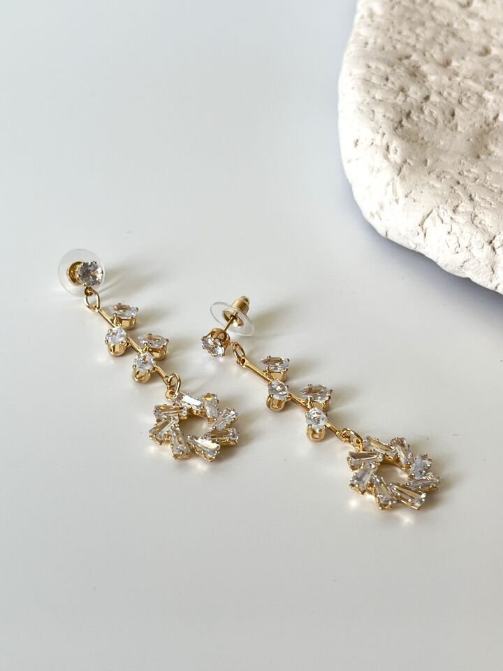 Zirkon Taşlı Gold Çelik Küpe