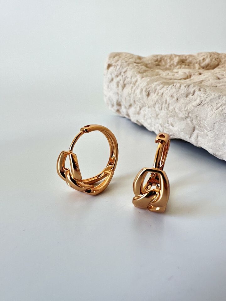 Burgu Model Gold Çelik Küpe