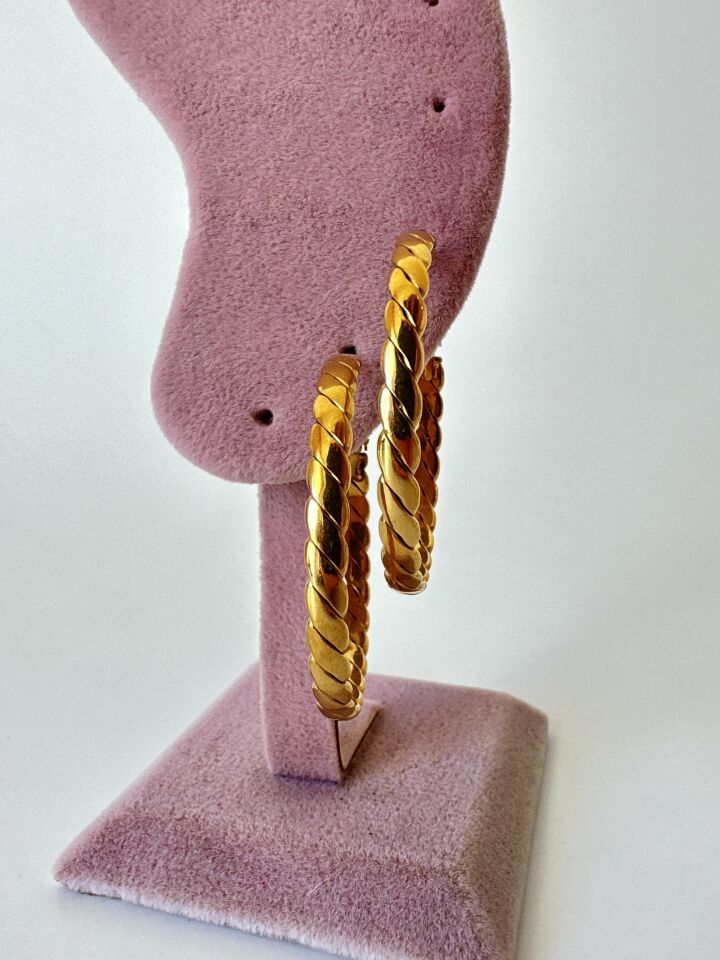 Burgulu Model Gold Çelik Halka Küpe