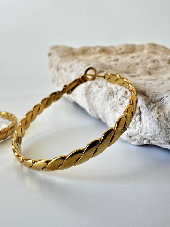 Burgulu Model Gold Çelik Halka Küpe