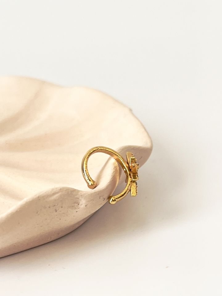 Kuzey Yıldızı Detaylı Zirkon Taşlı Gold Kıkırdak Küpe