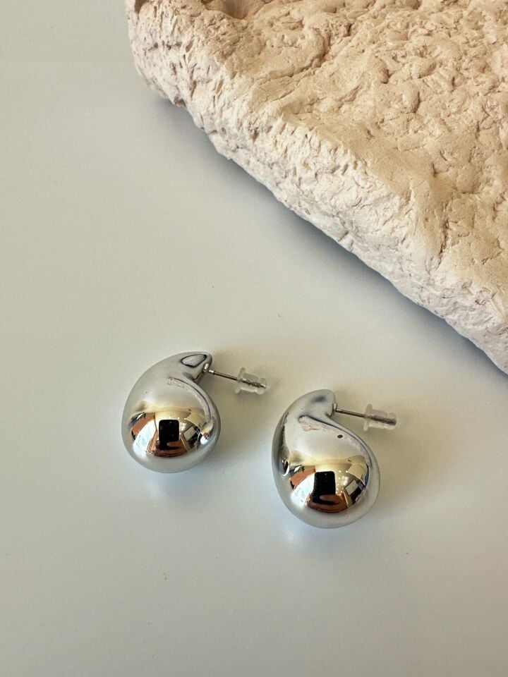 Bottega Gözyaşı Damlası Model Küpe (Gümüş)