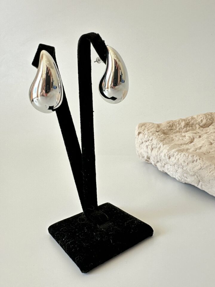 Bottega Gözyaşı Damlası Model Küpe (Gümüş)