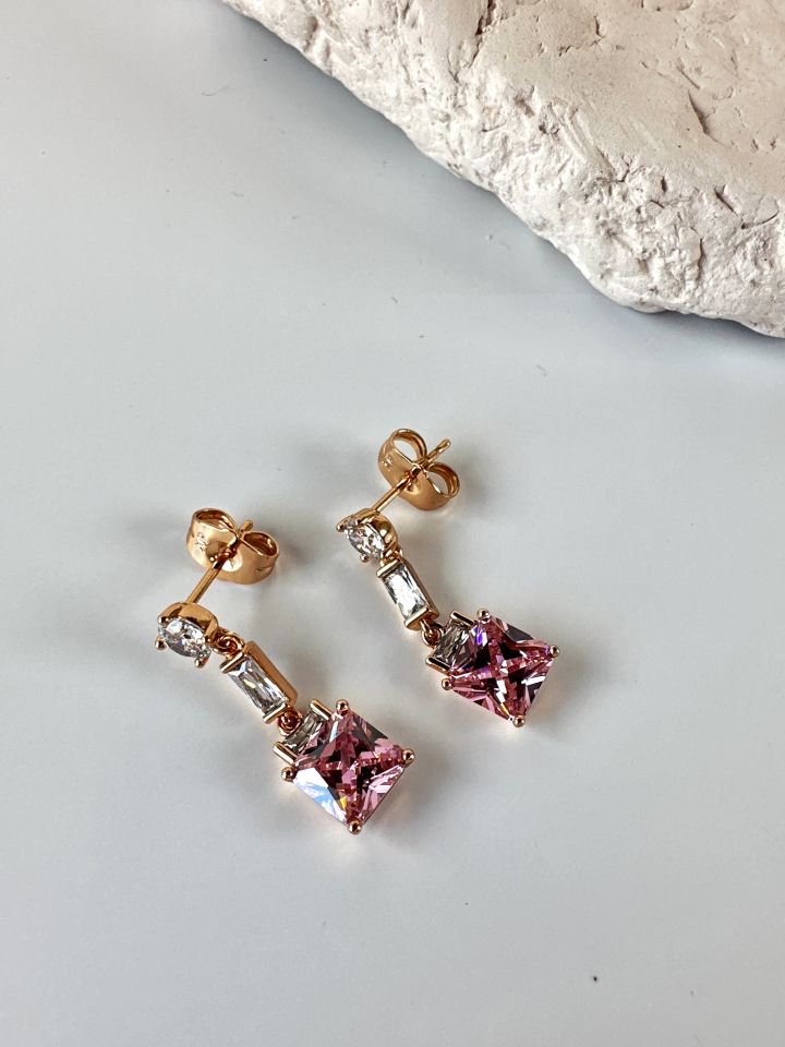 Pembe Zirkon Taşlı Vip Küpe