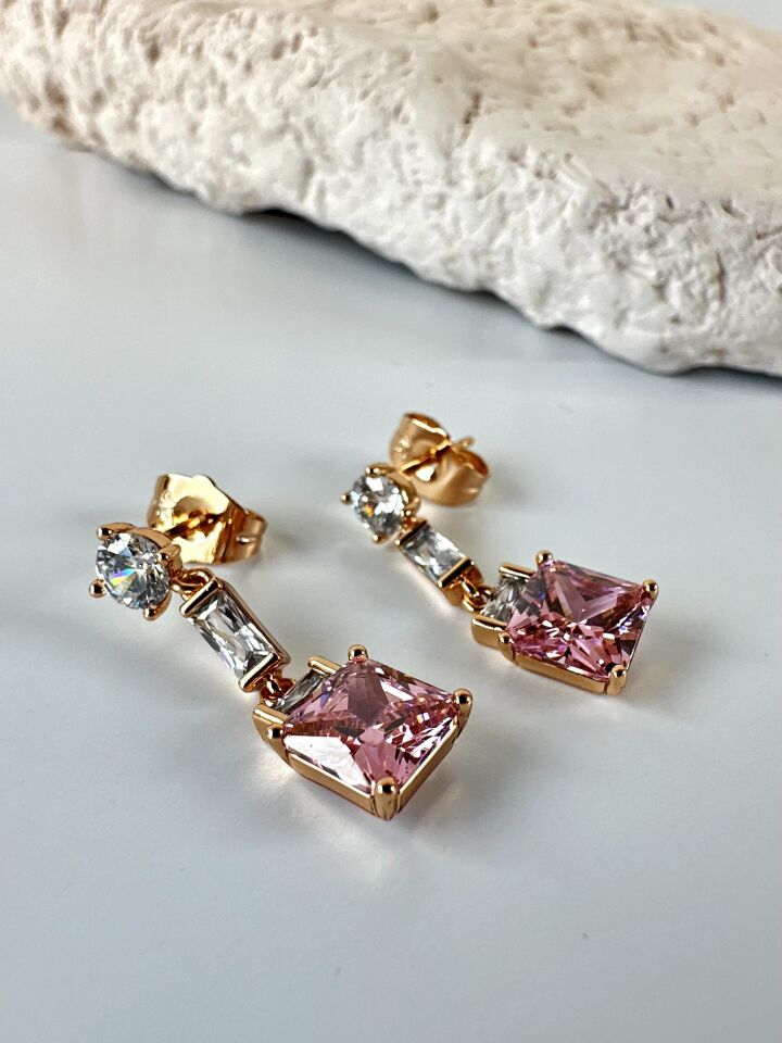 Pembe Zirkon Taşlı Vip Küpe