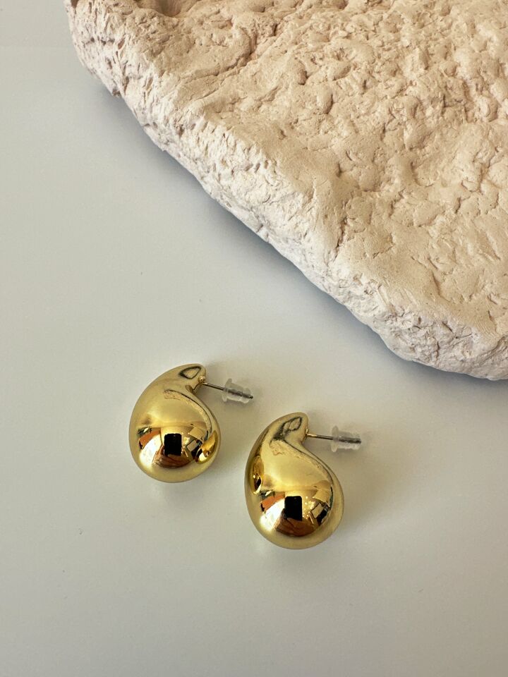 Bottega Gözyaşı Damlası Model Küpe (Gold)