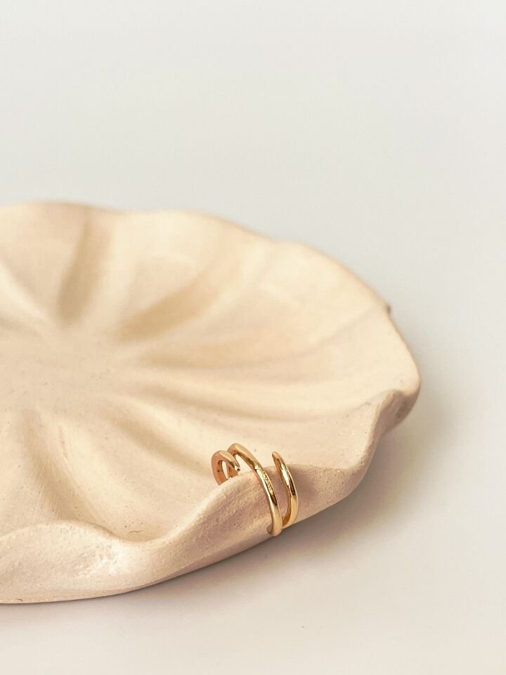 Khloe Gold Kıkırdak Küpe