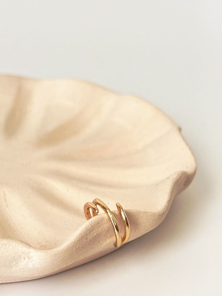 Khloe Gold Kıkırdak Küpe