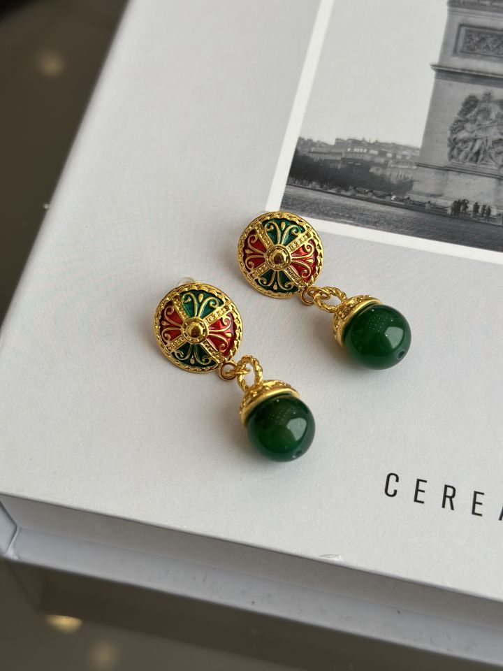 Vintage Sallantılı Vip Küpe