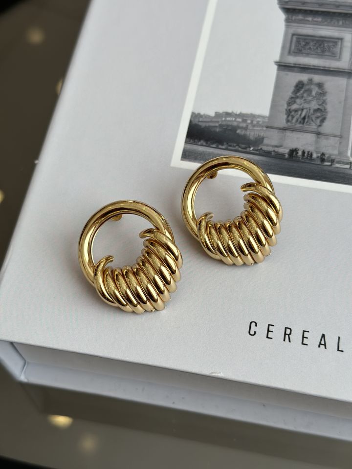 Gold Renk Halka Sarmal Model Vip Kadın Küpe