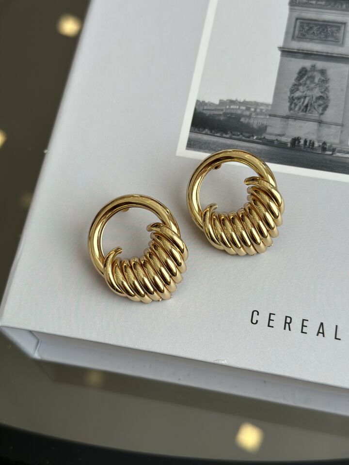 Gold Renk Halka Sarmal Model Vip Kadın Küpe