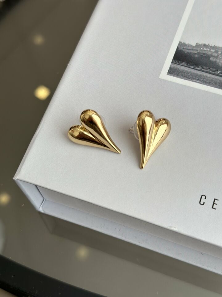 Gold Renk Kalp Model Kadın Küpe