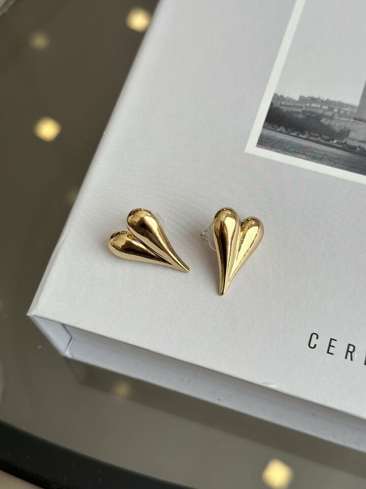 Gold Renk Kalp Model Kadın Küpe