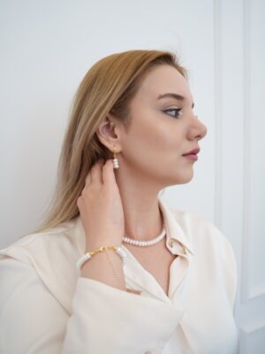 01484052a219e046f54301dd11c086f0-1.jpg Diana Model Gerçek İnci Kolye Bileklik ve Küpe Set