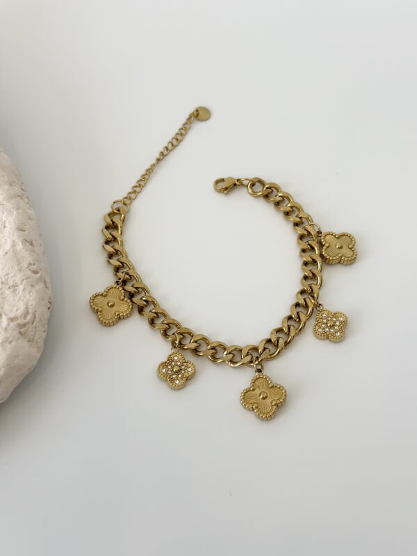 Çelik Gold Renk Zirkon Taşlı Yonca Model Bileklik