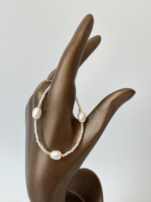 0682e7719ccb25f6e195af92f9cfbb4f.jpg Zendaya İnci Armonisi Bileklik