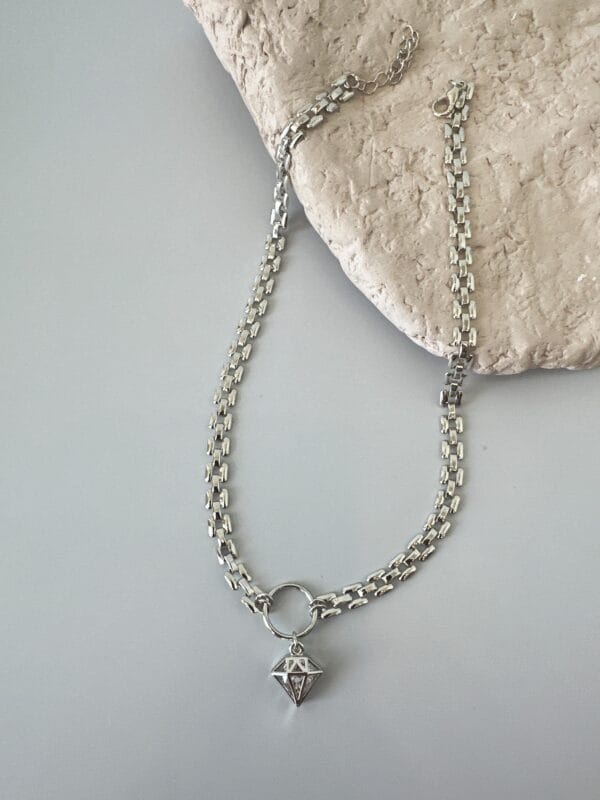 Vip Pırlanta Figürlü Kolye