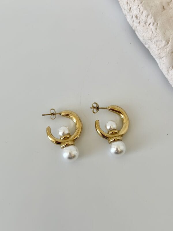 Çelilk Halka İçten Geçme İnci Küpe