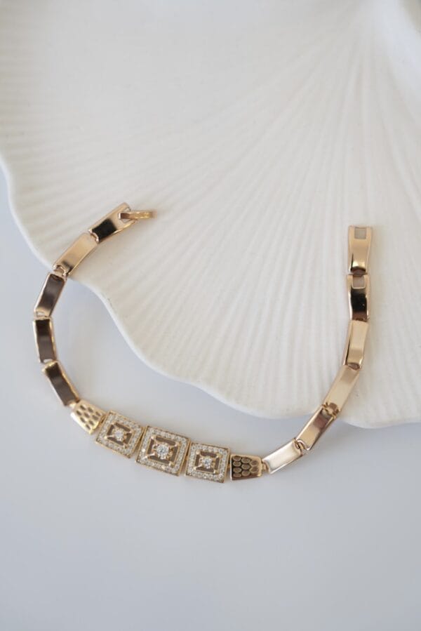 Baget Model Vip Bileklik