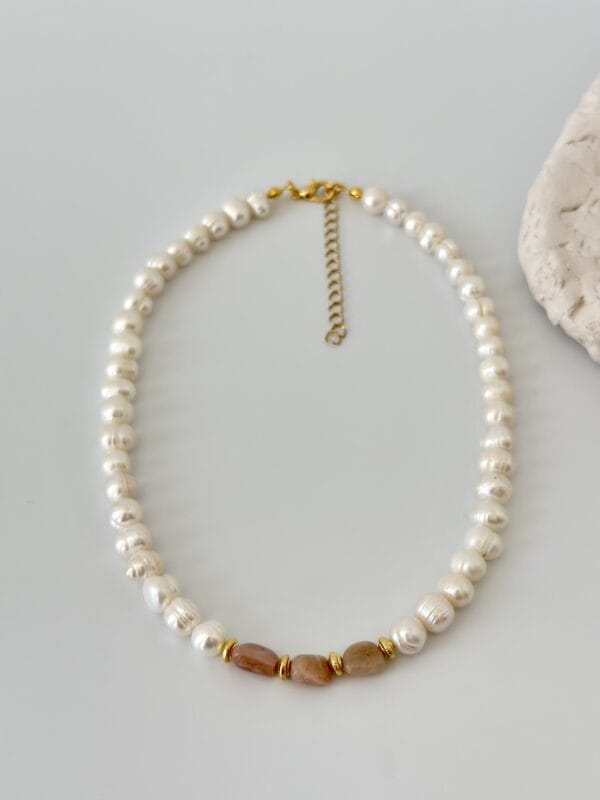 Güneş Taşı Detaylı Gerçek İnci Kolye