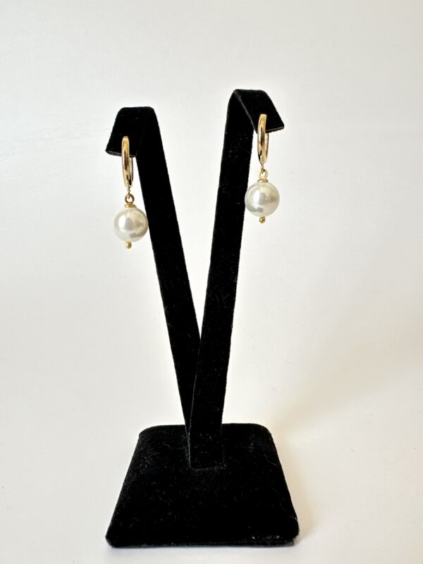 Mayorka İncili Minimal Tasarım Altın Kaplama Küpe