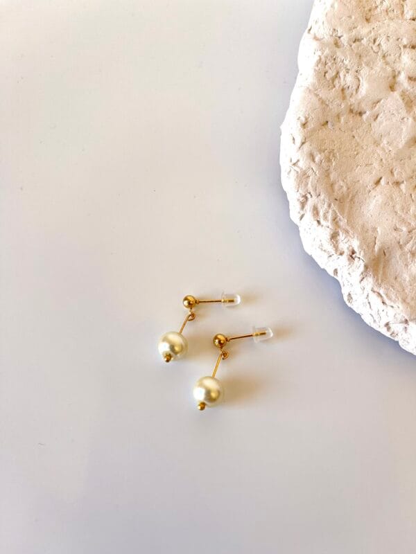 14K Altın Kaplama Cam İnci Küpe (Tasarım)