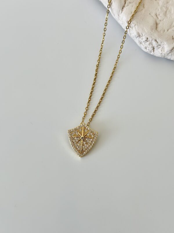 Çelik Sedef Yıldızı Kolye