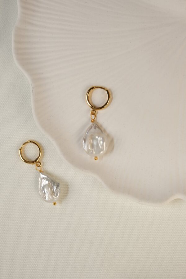 Pirinç Üzeri Altın Kaplama Gerçek İnci Küpe