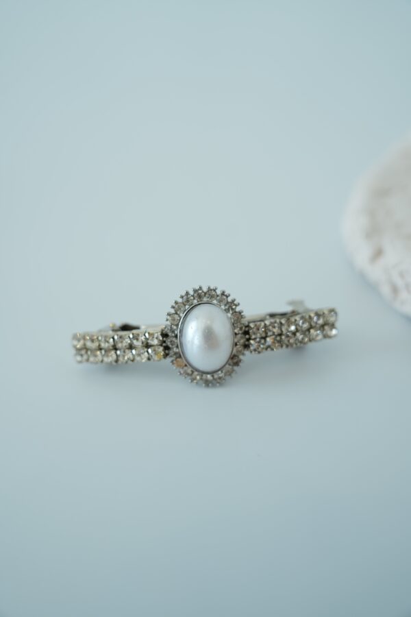 Parkea İnci Detaylı Vintage Saç Aksesuarı