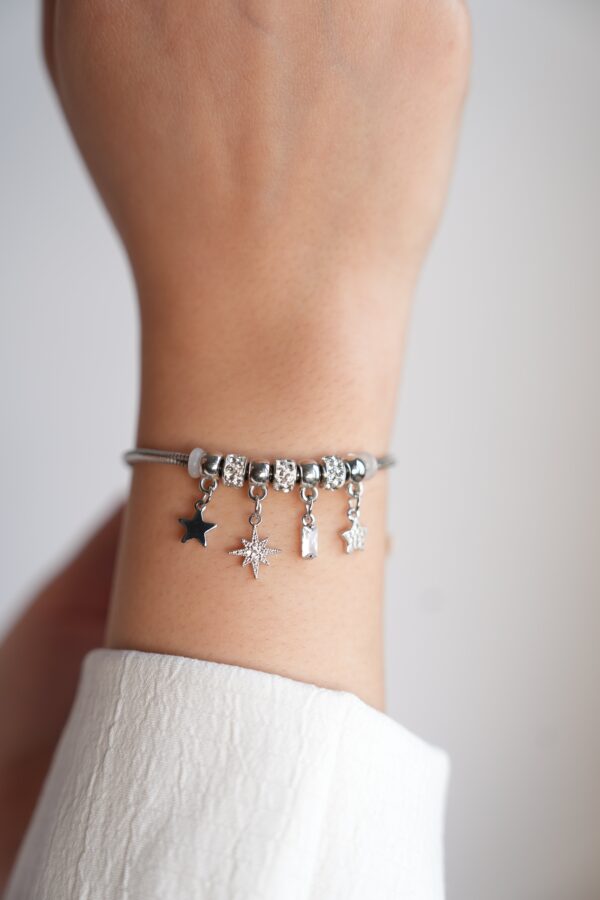 Çelik Gümüş Renk Zincir Sallantı Zirkon Taşlı Yıldız Model Kadın Bileklik