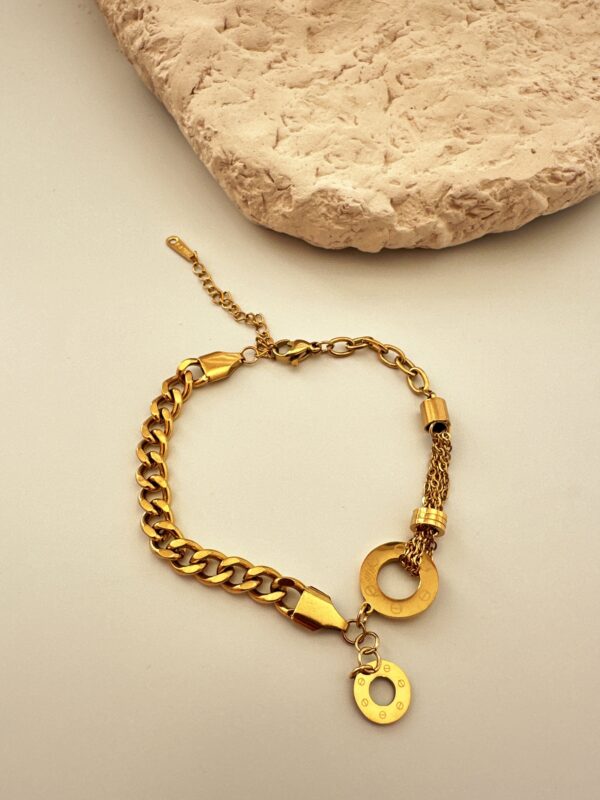 Sallantılı Çelik Bileklik