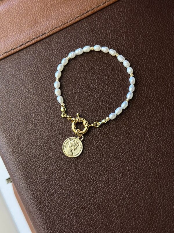 Arpa İnci ve Dorika Detaylı Şık Bileklik