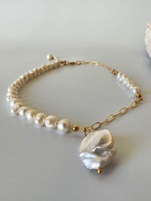 2410ec920f4833023925a63866536101.jpg Barok İnci Detaylı 24K Altın Kaplama Zincir Detaylı İnci Kolye