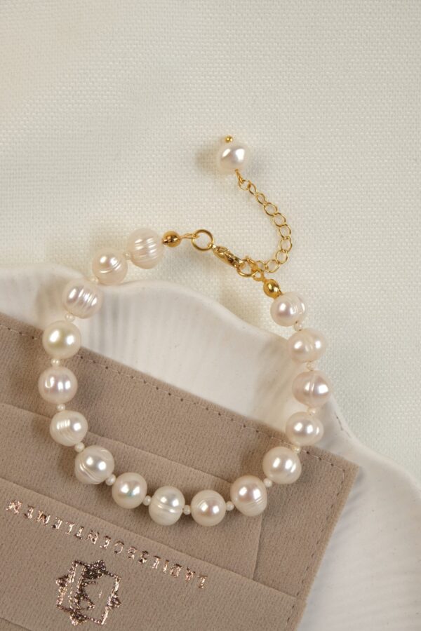 Gümüş Üzeri Altın Kaplama Materyal İle Tasarlanmış Gerçek Tatlı Su İncisi Bileklik