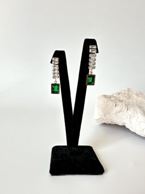 Altın Renk Yeşil Taş Detaylı Çelik Küpe