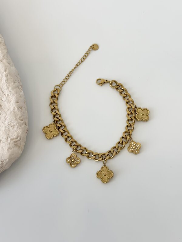 Çelik Gold Renk Zirkon Taşlı Yonca Model Bileklik