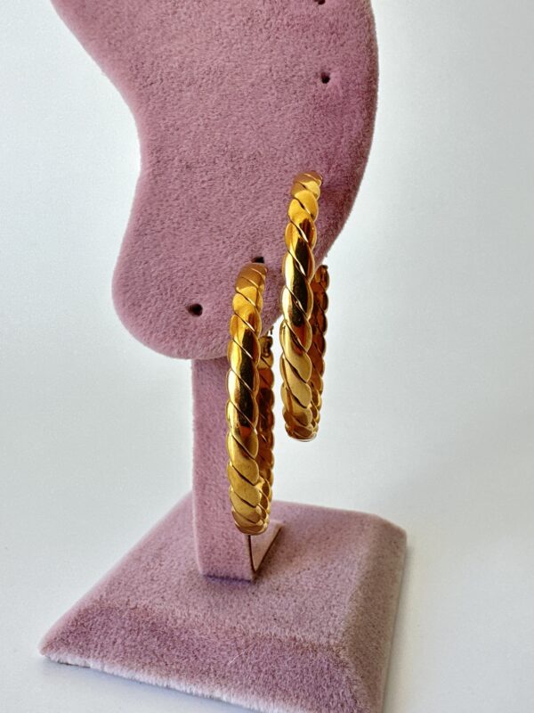 Burgulu Model Gold Çelik Halka Küpe