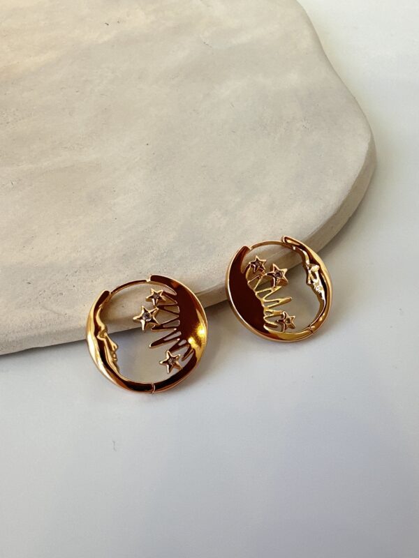 Ay ve Yıldız Detaylı Vip Halka Küpe