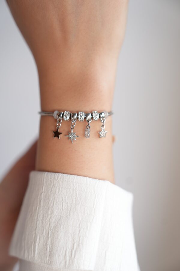 Çelik Gümüş Renk Zincir Sallantı Zirkon Taşlı Yıldız Model Kadın Bileklik