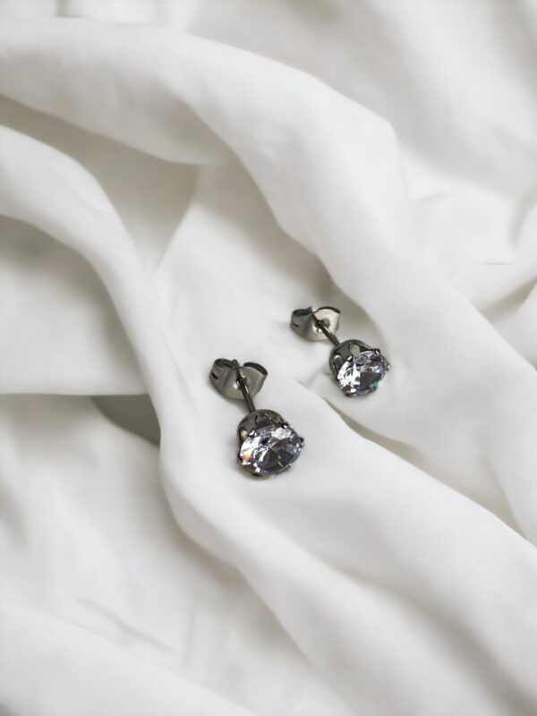 Lily Mini Zirkon Taş Detaylı Küpe