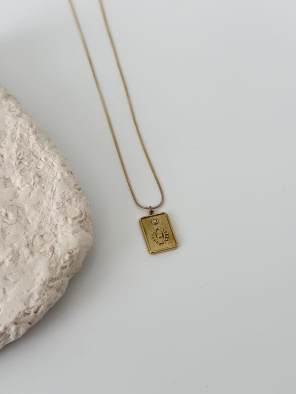 Çelik Zincir Gold Renk Zirkon Taşlı Göz Figür Tarot Kolye