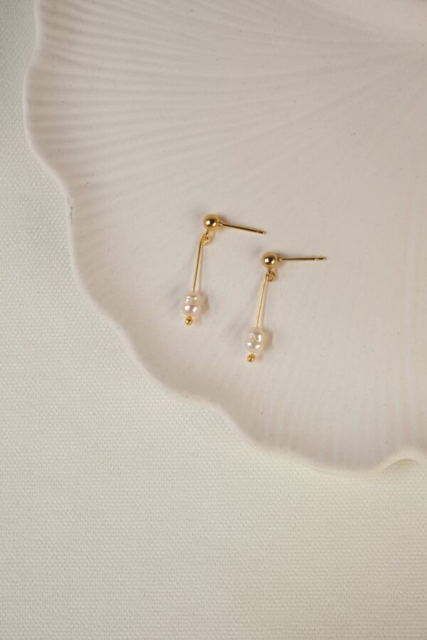 14K Altın Kaplama Gerçek İnci Küpe (Tasarım)