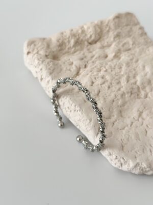 Çelik Gümüş Renk Sarmal Dorika Model Kadın Bileklik