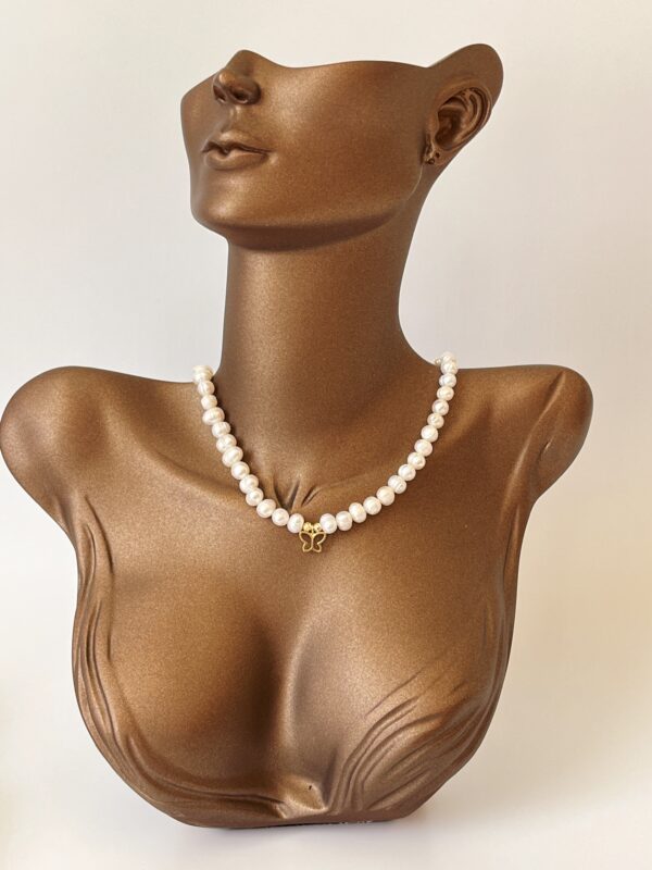 Pirinç Üzeri Altın Kaplama Kelebek Detaylı Gerçek İnci Kolye