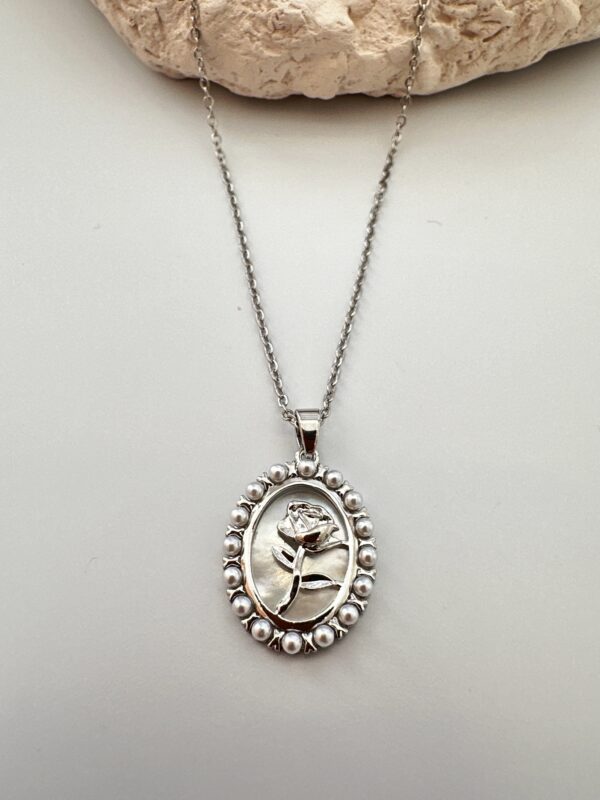 Vintage Vip Gümüş Renkli Kolye